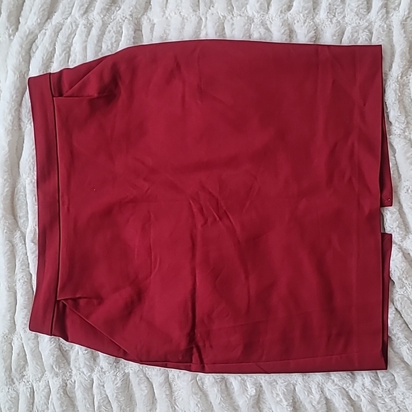 Express Dresses & Skirts - Express Size 10 Women's Red Pencil Skirt Classic Business Clothes